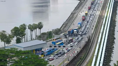 Malaysians Opt to Relinquish Citizenship for Life in Singapore