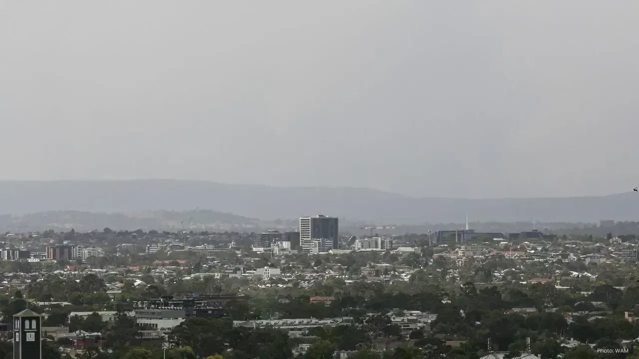 Escalating Bushfire Crisis in Victoria: Three People Missing, Homes Lost