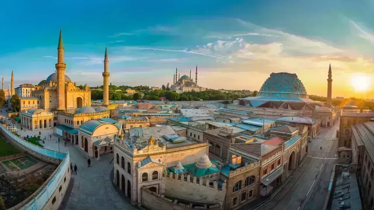 Top Destinations in Baku, Azerbaijan: Hotels, Budgeting, and Tips