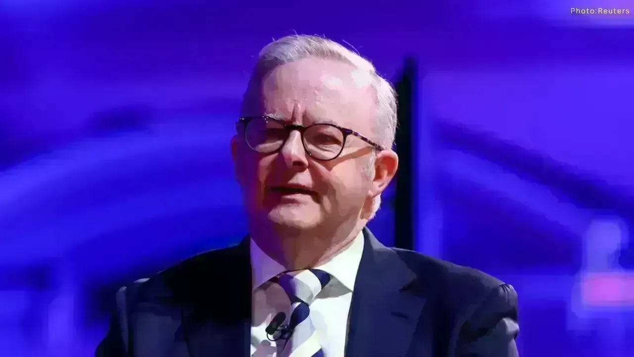 Australian Bushfires Destroy Homes, Cut Power Amid Extreme Heat