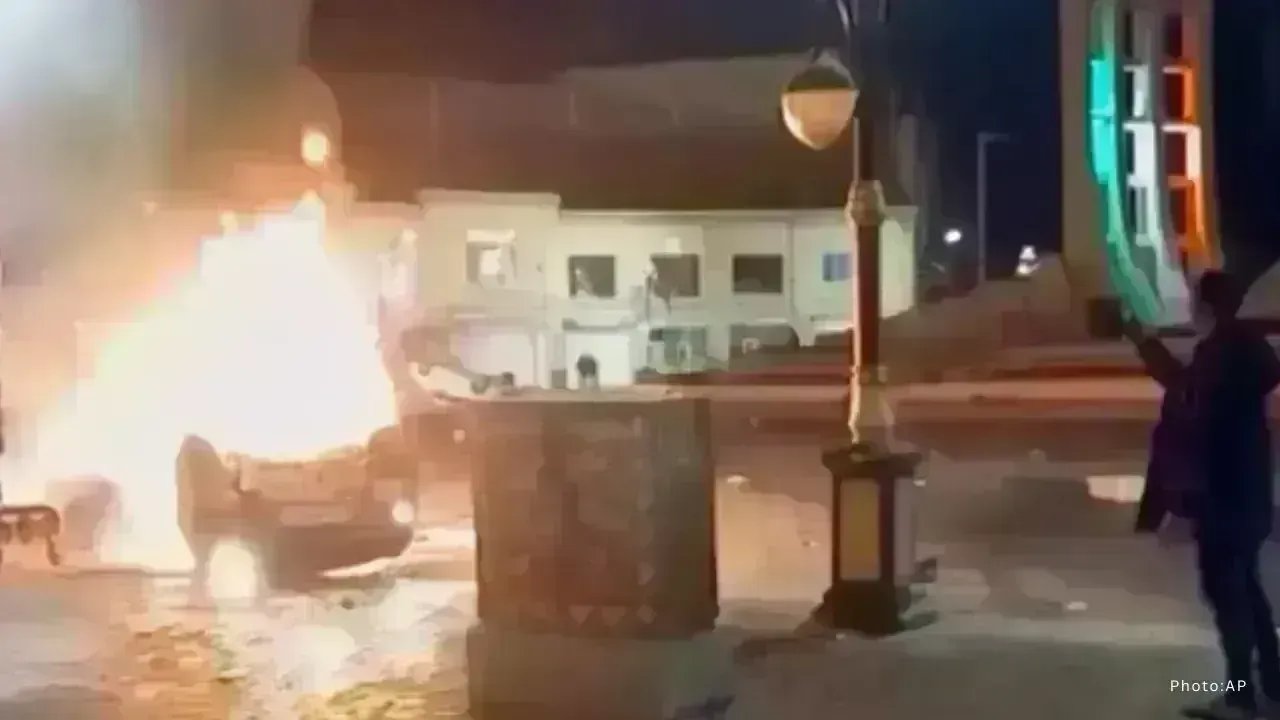 Iran Protests Enter Second Week as Government Tightens Crackdown