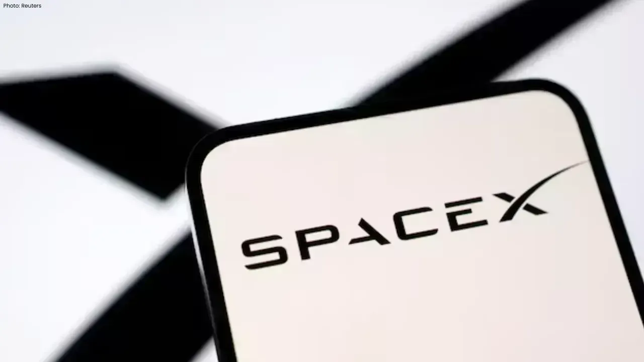 FCC Greenlights SpaceX to Deploy 7,500 Additional Starlink Satellites Globally
