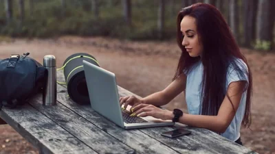 Exploring the Realities of Digital Nomad Life: Freedom, Challenges, and Insights