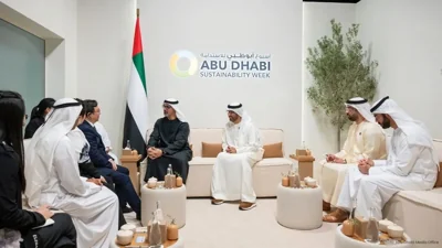 Abu Dhabi Crown Prince Engages with BYD Chairman on EV Collaboration