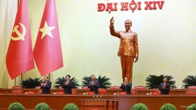Vietnam Tightens Control at Communist Party Congress with Phone Ban and Offline Tablets