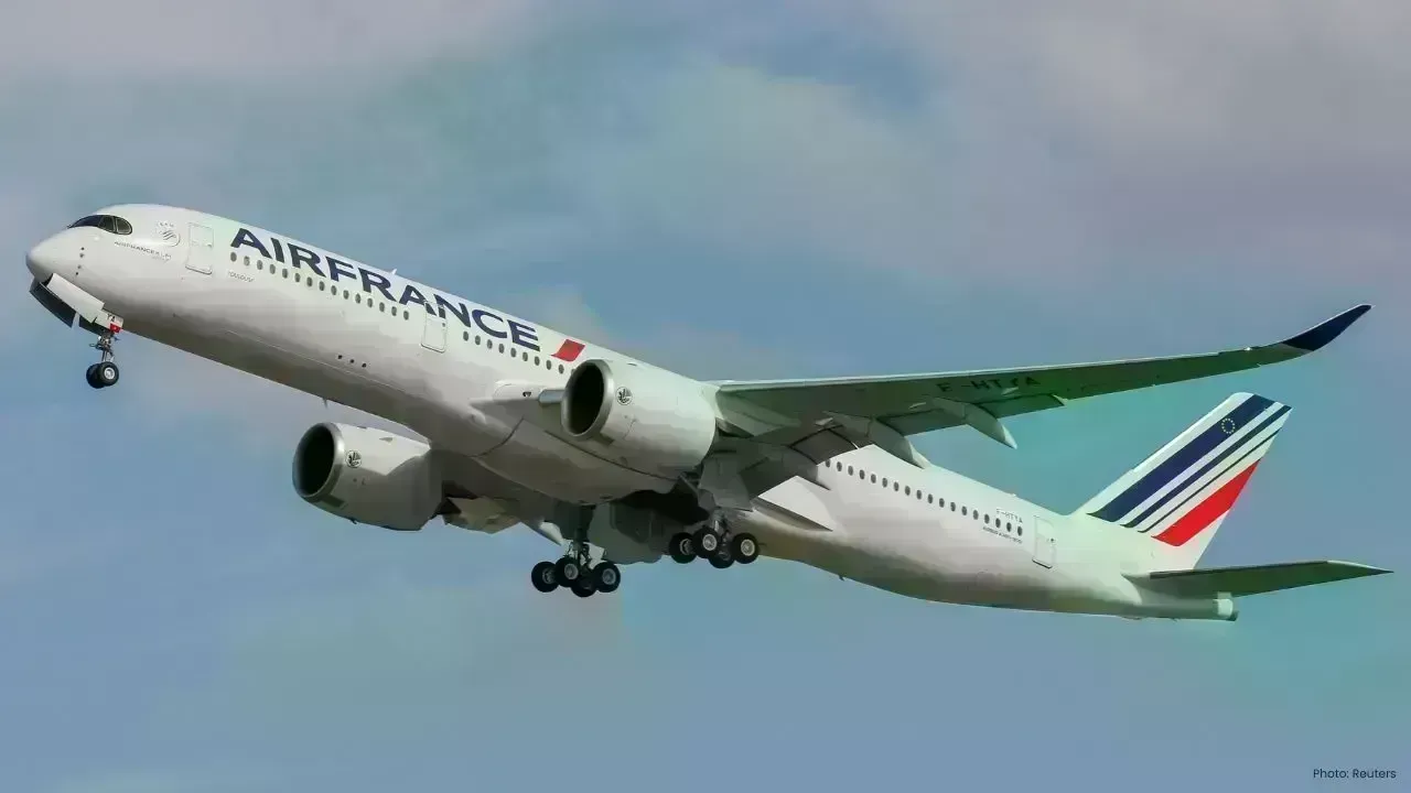 Flight Cessations by Air France and KLM Amid Geopolitical Strain