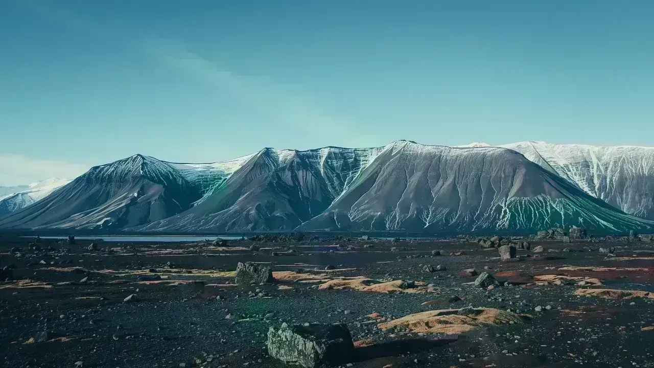 Essential Guide for Winter Travel in Iceland: Roads, Gear & Safety