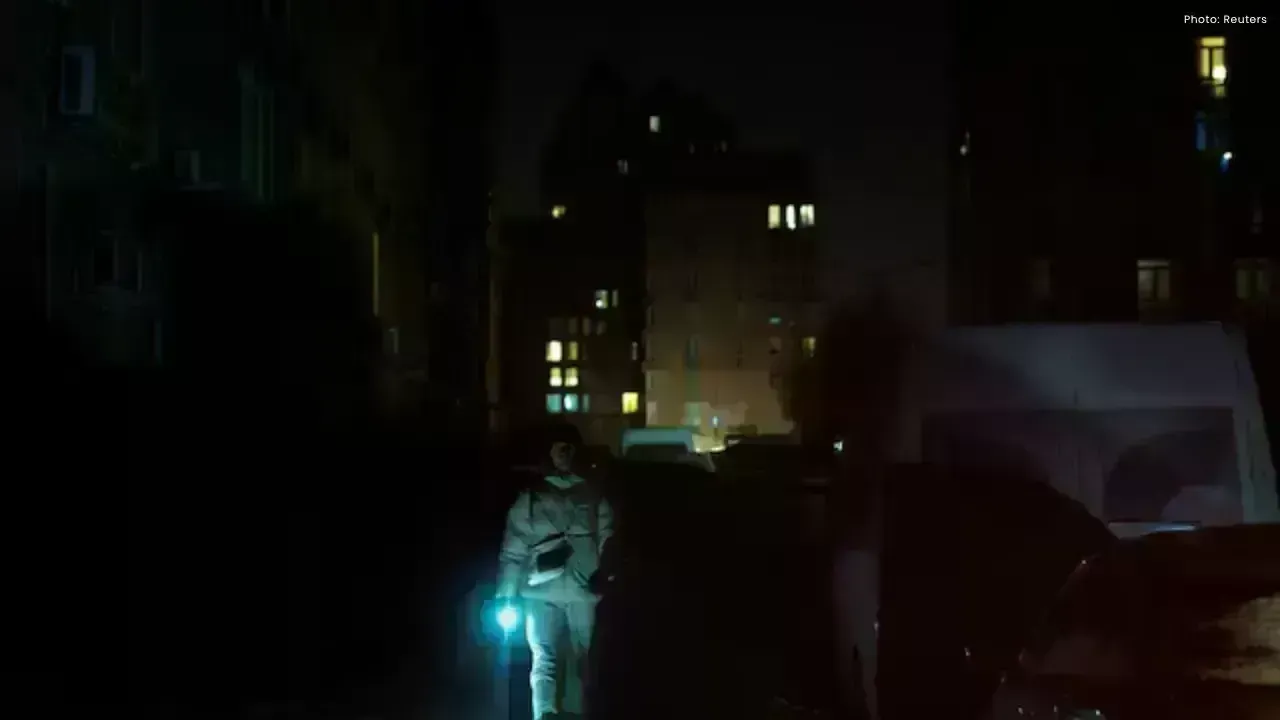 Russian Attacks Leave Over 1,300 Kyiv Buildings Without Heat in Freezing Winter