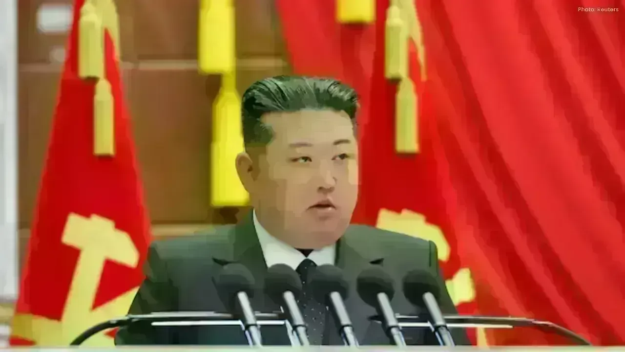 Kim Jong Un Oversees Memorial Sculptures for North Korean Soldiers Killed Abroad