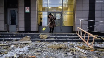 Russia Strikes Ukraine’s Energy Network as Winter Deepens and Peace Talks Near