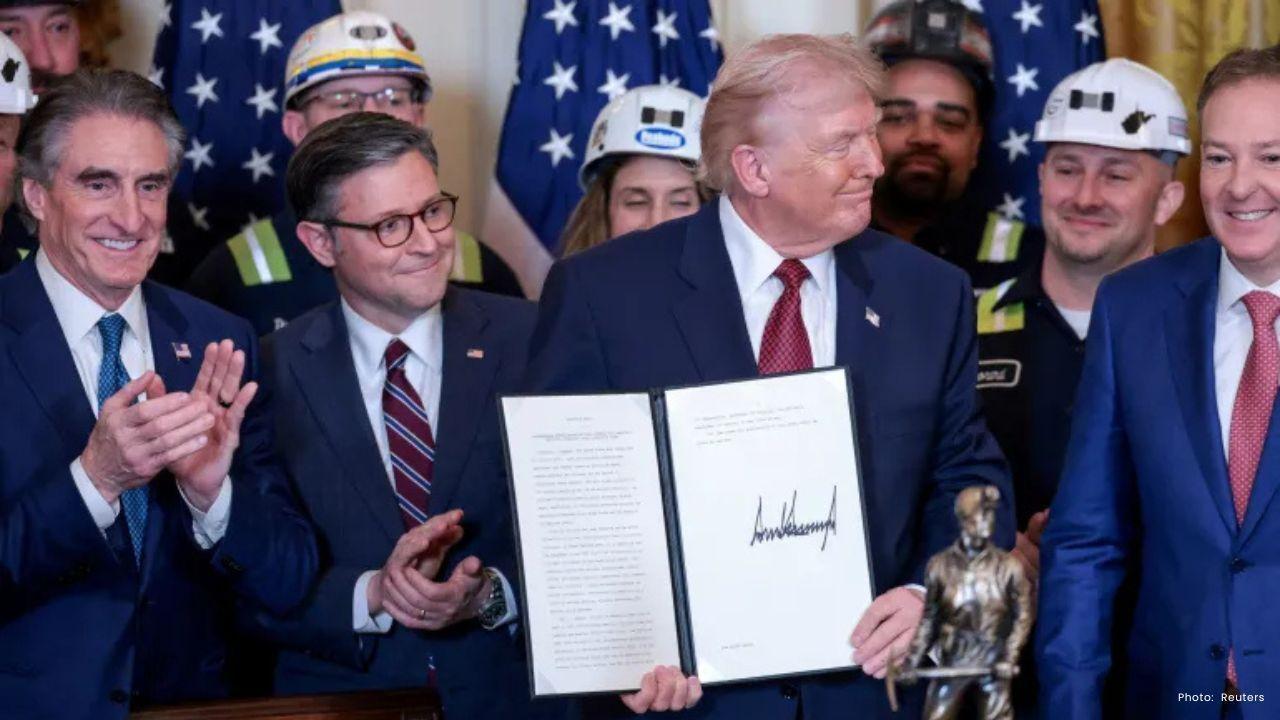 Trump Orders Pentagon to Buy Electricity from Coal Plants in Bid to Revive Industry