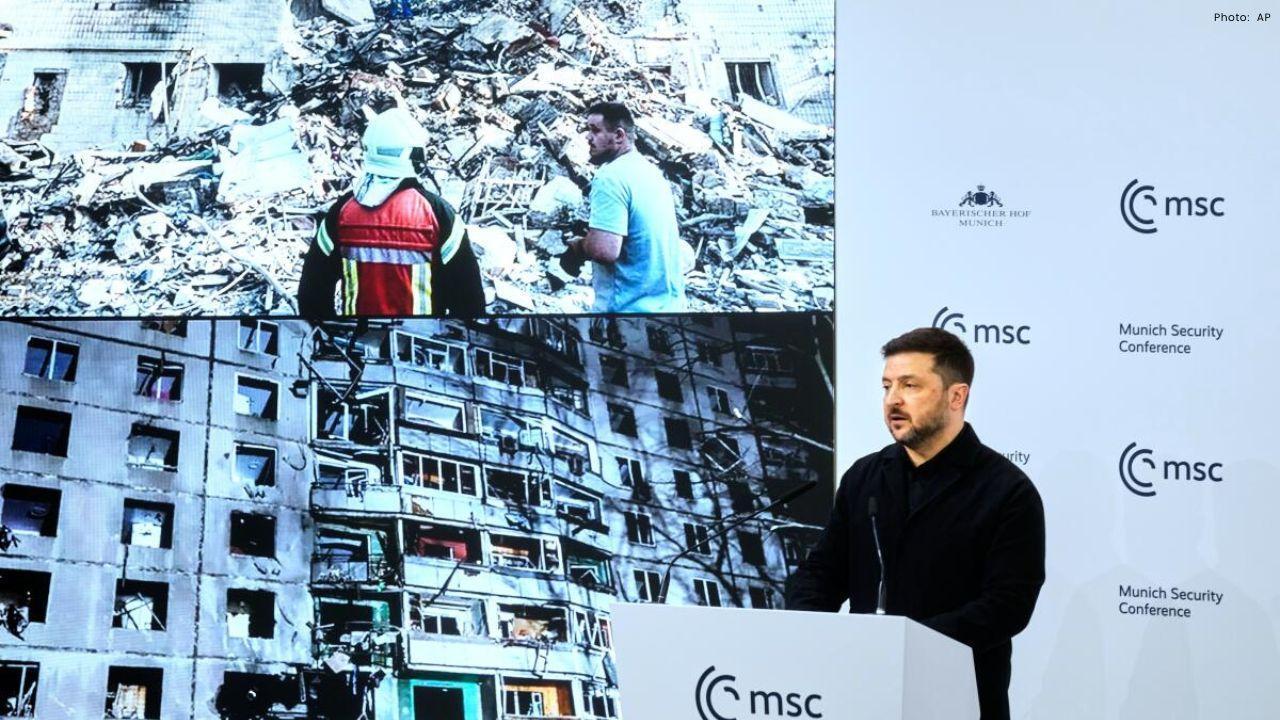 Ukrainian Drone Strike Hits Russian Black Sea Port as New Peace Talks Approach