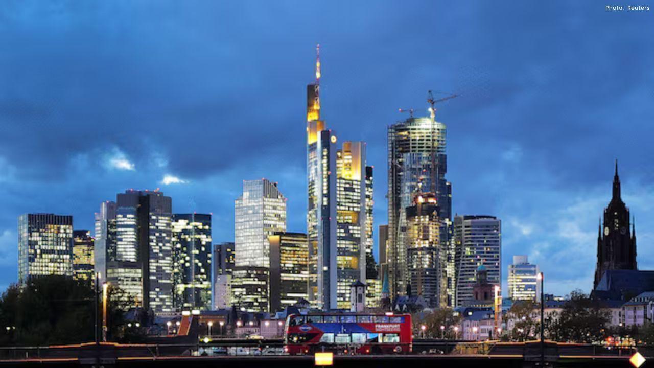 Germany’s Economy Shows Small Growth Sign, But Businesses Say Recovery Is Still Fragile