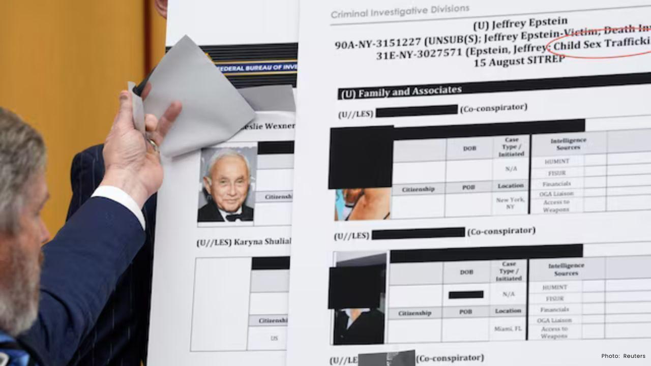 Billionaire Les Wexner Admits Visiting Epstein’s Island, Denies Knowing About Crimes