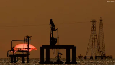 Oil Prices Fall as US and Iran Prepare for New Nuclear Talks