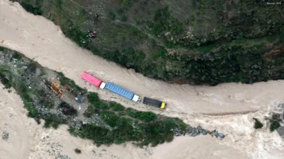Deadly Floods in Southern Peru Force Thousands to Leav…
