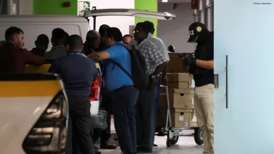 Panama Officials Search CK Hutchison Office Amid Port Dispute