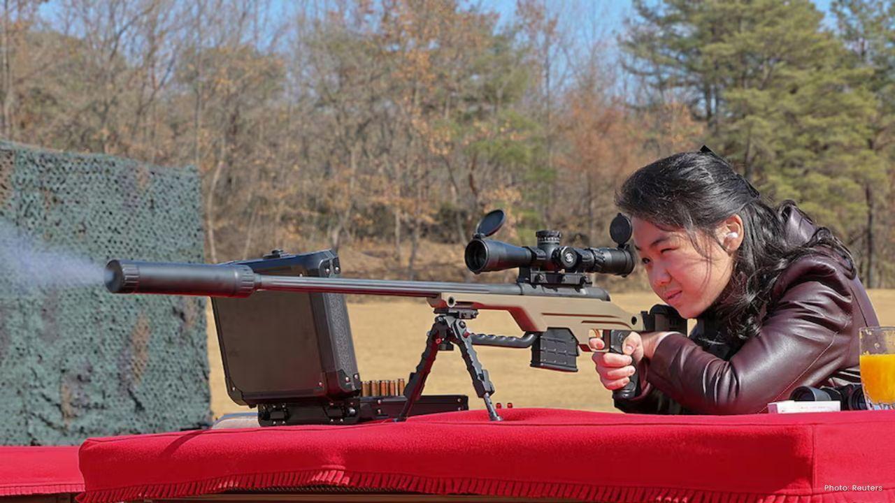 North Korean Leader Unveils New Sniper Rifles at Party Event