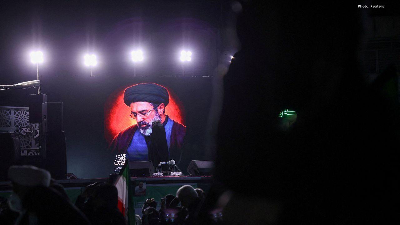 Trump Rejects Peace Talks With Iran, Signals War May Continue Until Leadership Is Removed