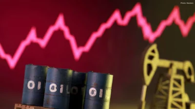 Oil Prices Surge 25% as Iran War Shakes Global Markets, Gold Slips