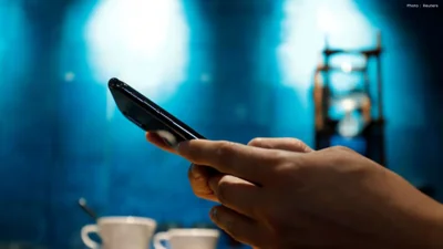 EU Warns Vietnam Over Chinese Role in 5G Network