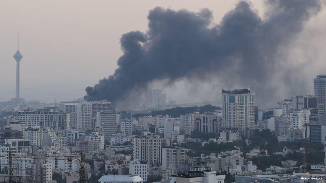 Trump Calls Iran’s Leaders “Reasonable” as Pakistan Prepares Peace Talks