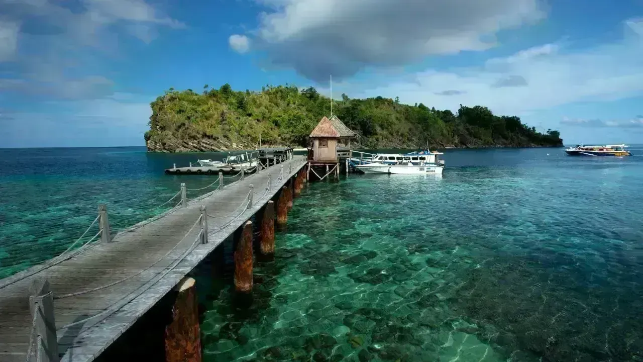 Indonesia Steps Up Immigration Crackdown on Foreign Workers