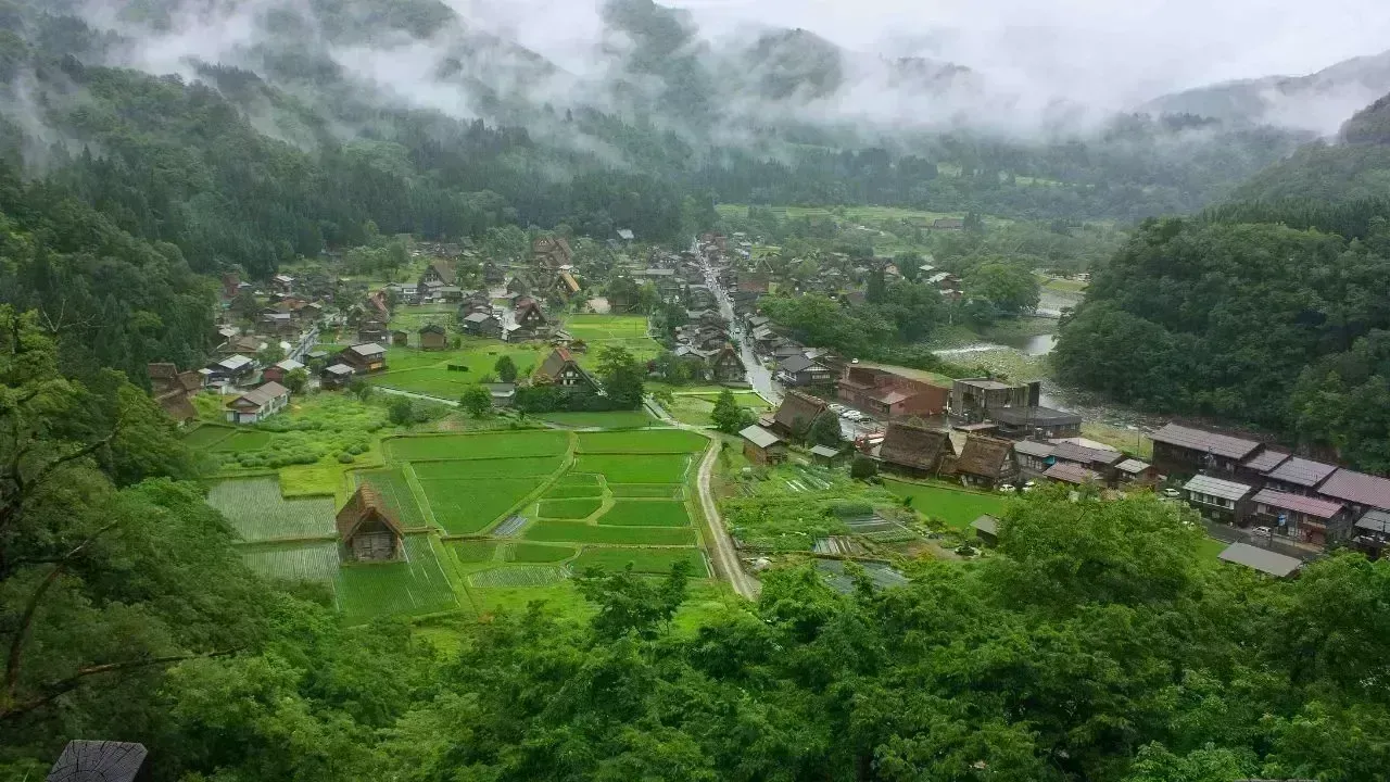 Vietnam's New Budget Directives Focus on Rural Development and Poverty Alleviation