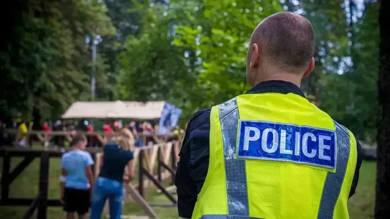 Canada Post Ends Door-to-Door Delivery: Transition to Community Mailboxes