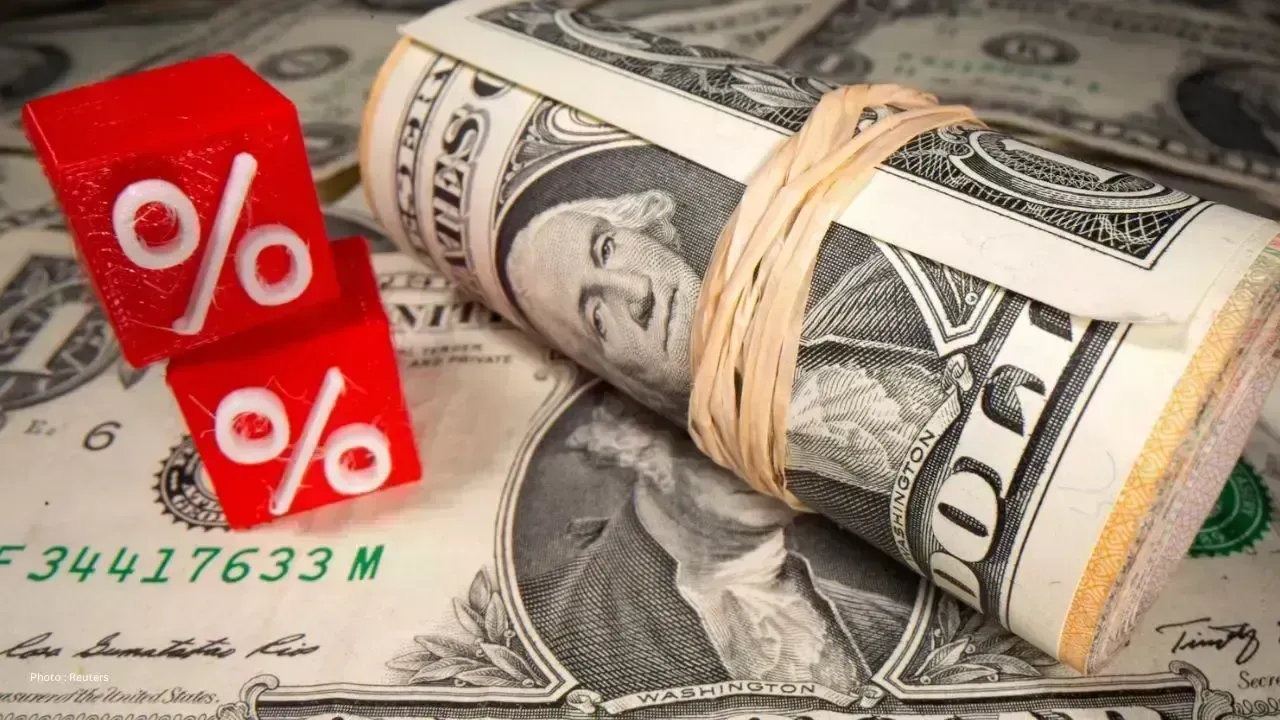 Canada's Debt Set to Reach Unprecedented $2.5 Trillion