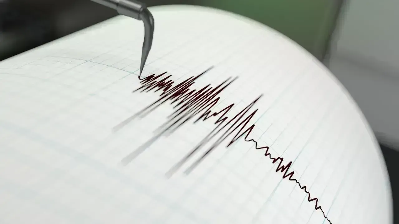 Severe 7.4 Earthquake Rocks Northern Japan, Tsunami Warning Issued