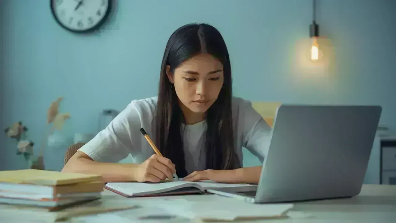 Mastering Focus: Strategies for Extended Study Sessions