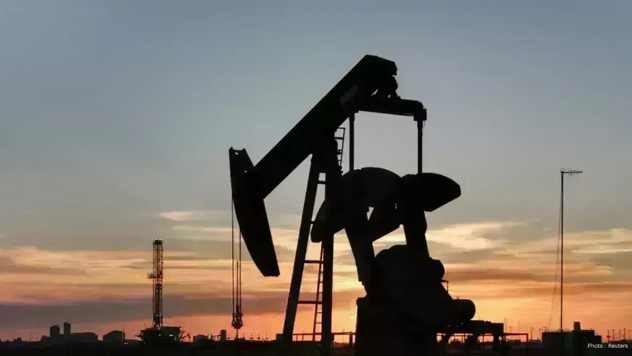 Oil Prices Fall as Investors Reassess US-Iran Risks Before Ceasefire Deadline