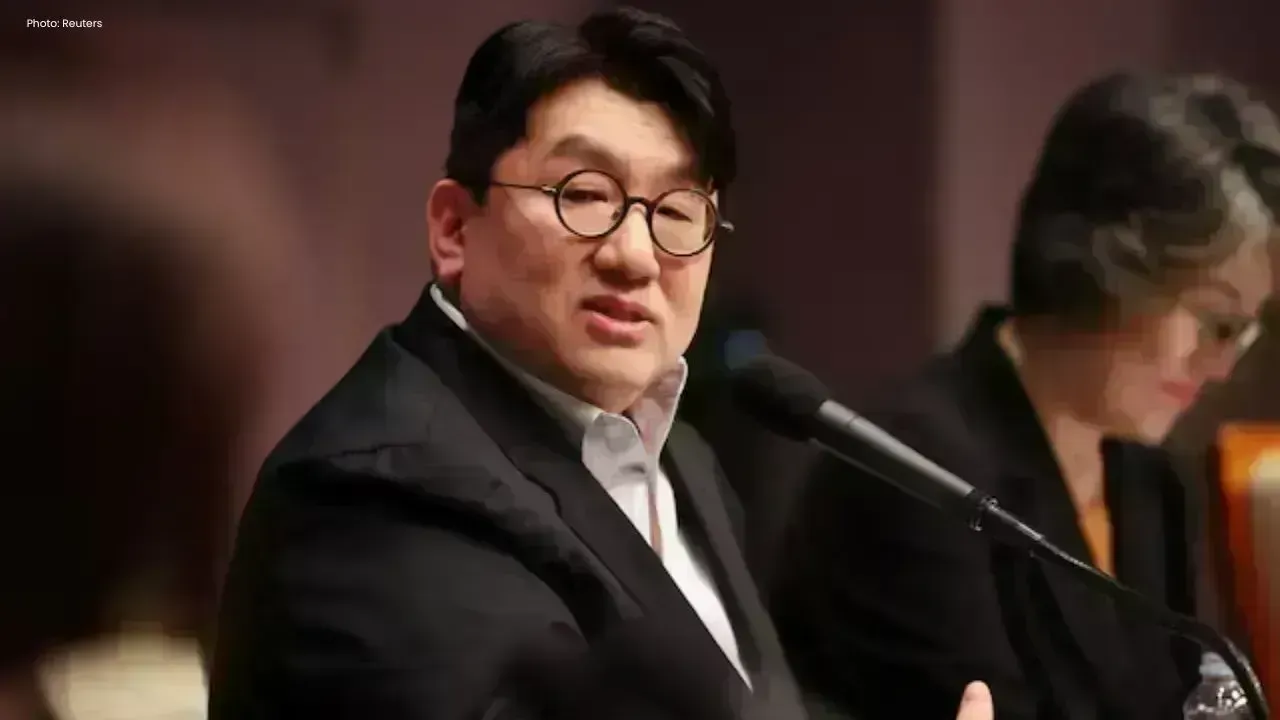 Arrest Warrant Sought for HYBE Founder Bang Si-Hyuk