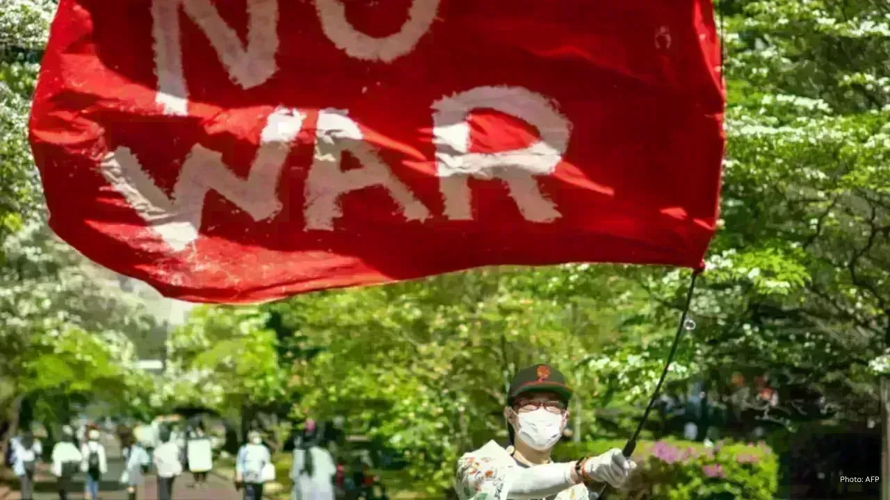 Youth in Japan Rally to Safeguard Pacifist Constitution
