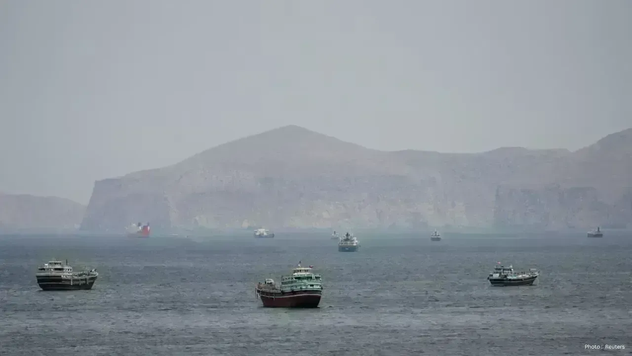 Iran Tightens Control of Hormuz After US Halts Attacks | Middle East Crisis