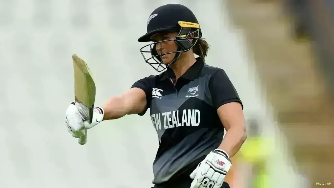 Suzie Bates to Retire After T20 World Cup, Ending a Remarkable Cricket Journey