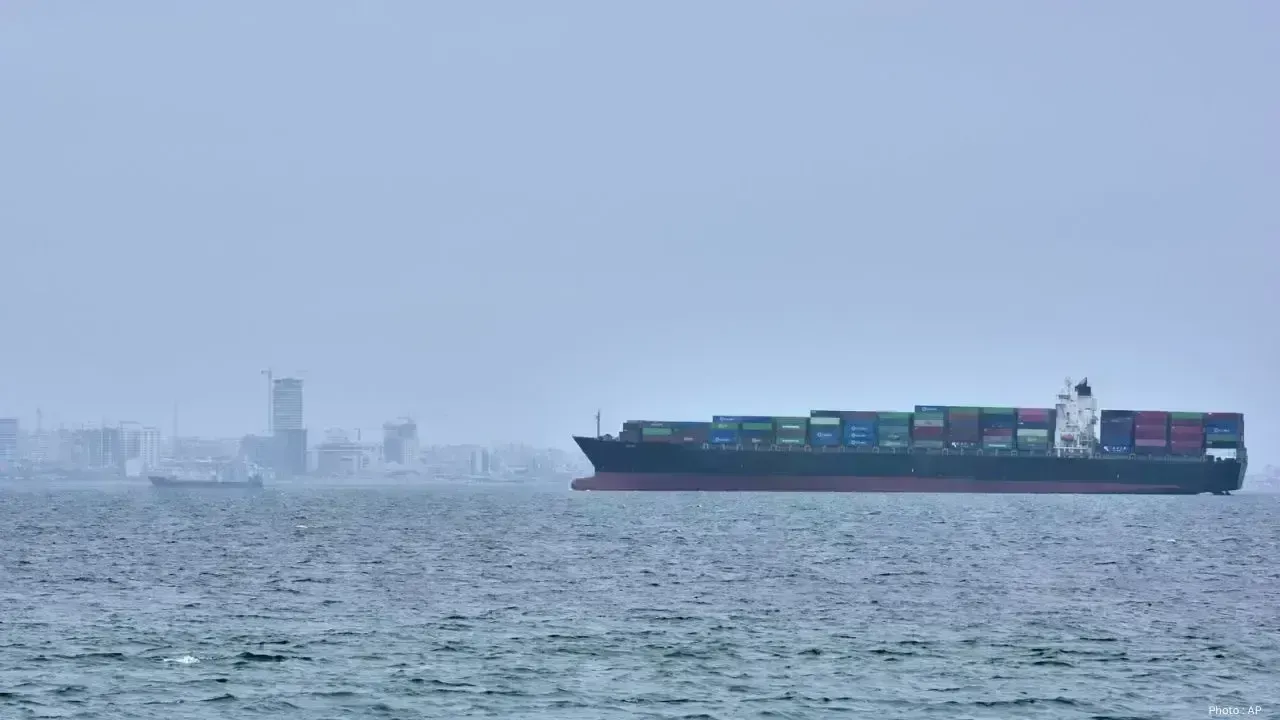 Strait of Hormuz Crisis Raises Global Alarm as US Faces Tough Challenge