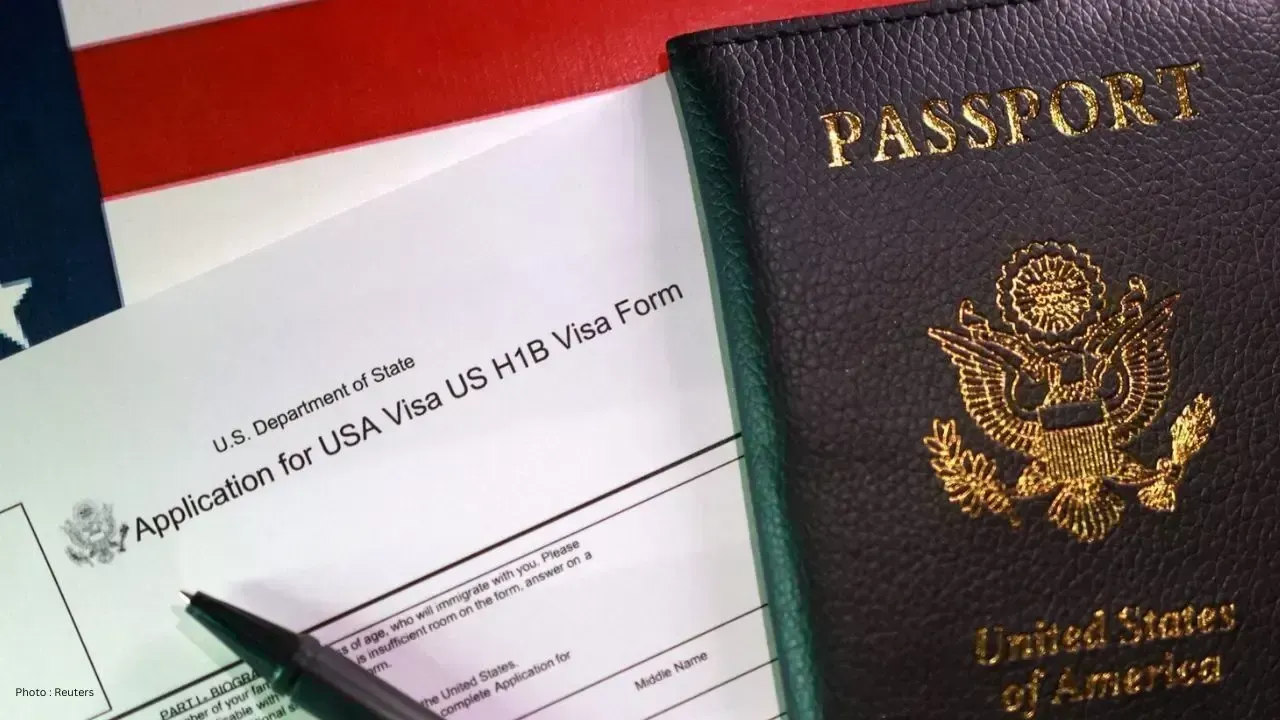 US Republicans Propose Halt on H-1B Visa Program with Stricter Regulations