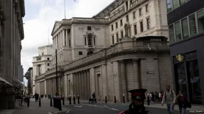 Bank of England Holds Rates as Iran War Fuels Inflatio…