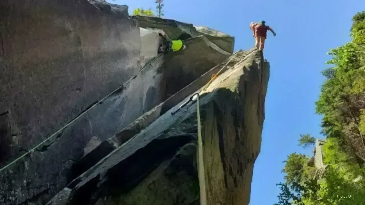 Tragic Loss in Climbing: Will Stanhope Fatally Injured in Squamish