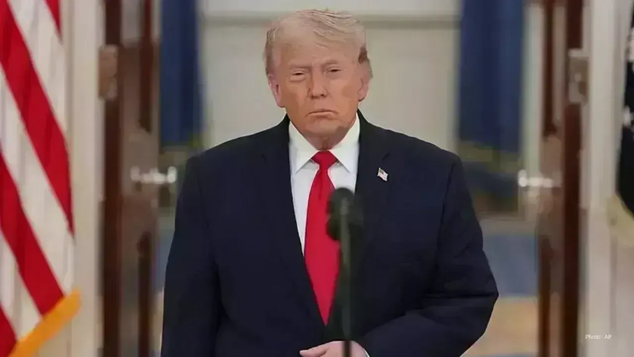 Trump Assesses Iran's Hormuz Proposal Amid Rising Tensions