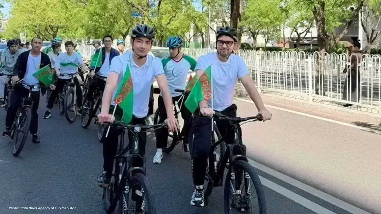 Bicycle Rally in Beijing Fosters Turkmen-China Friendship