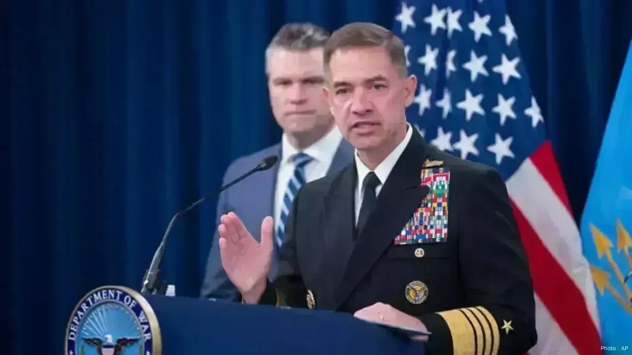 CENTCOM Chief to Brief Trump on New Military Plans Against Iran