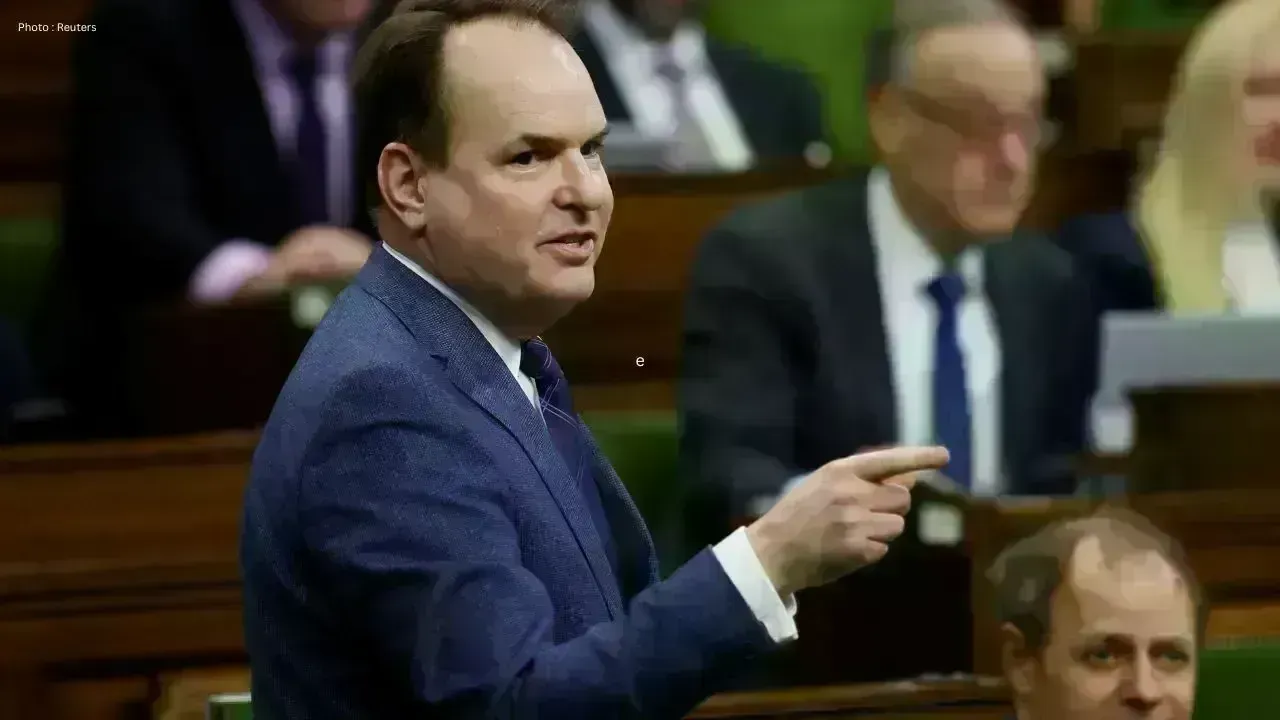 Liberal Government Under Fire for Private Committee Sessions