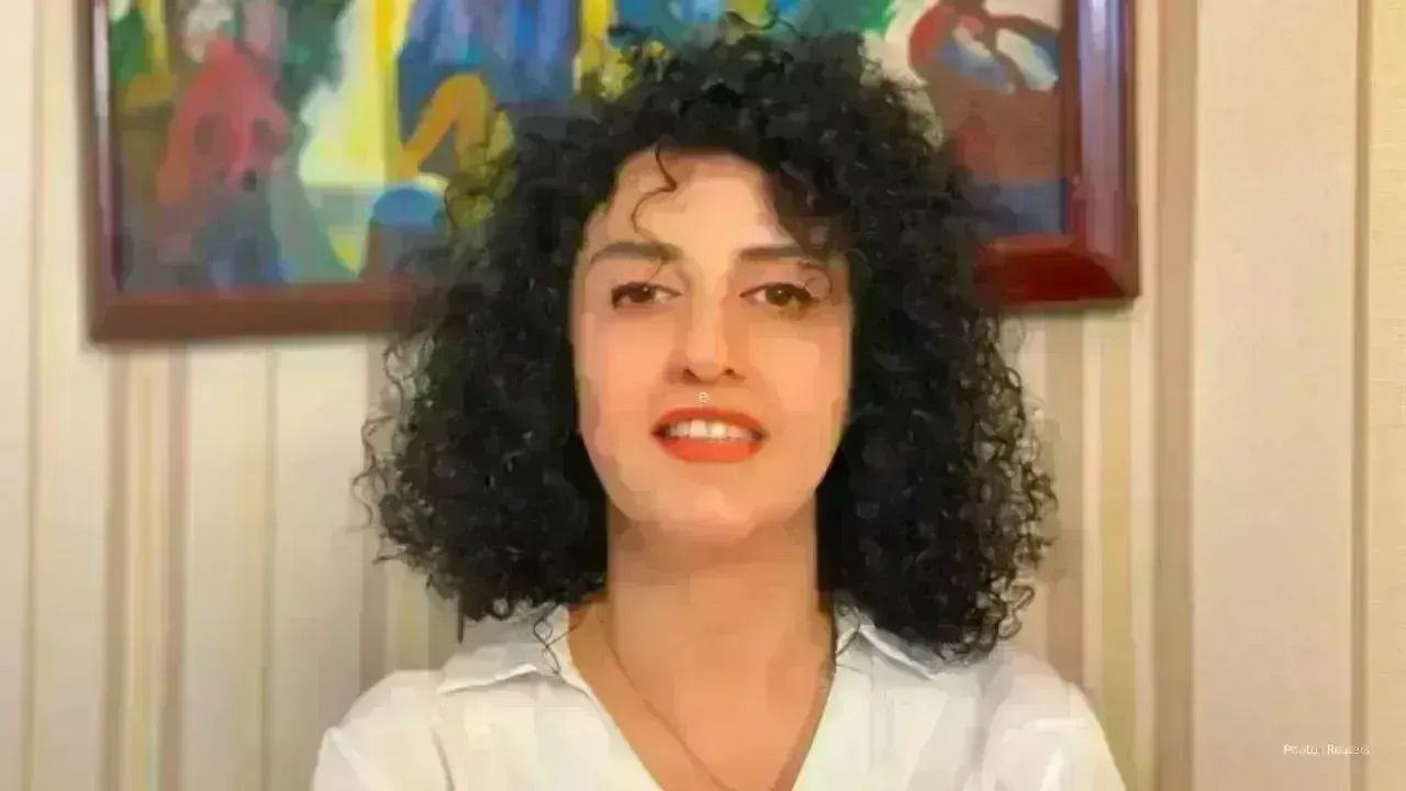 Narges Mohammadi's Health Declines in Iranian Prison