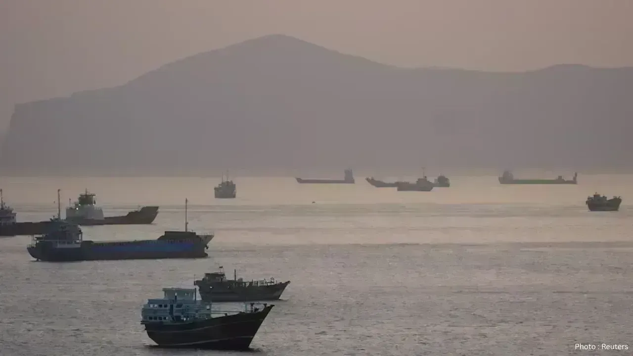 Strait of Hormuz Crisis Deepens as Tanker Hit, Trump Promises U.S. Help for Stranded Ships
