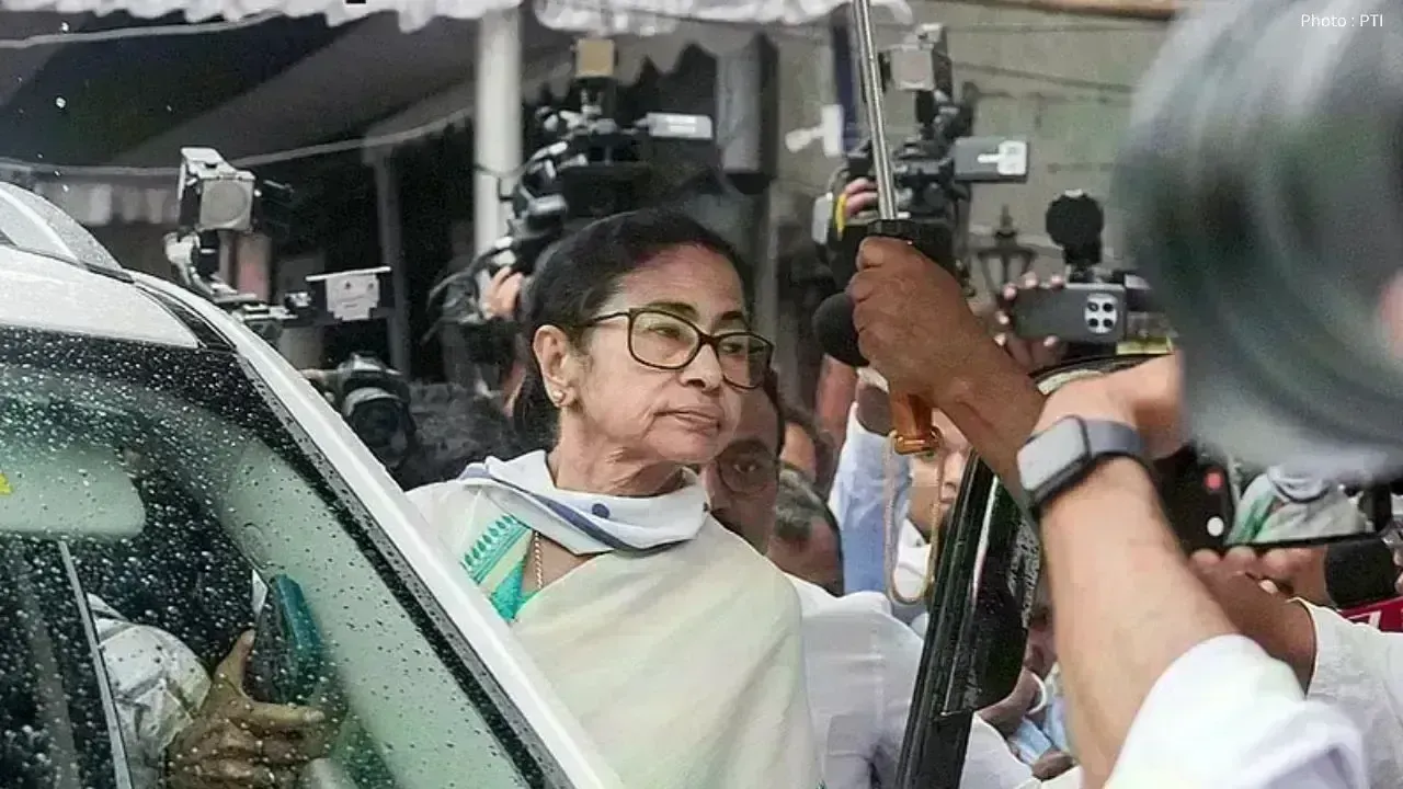 Mamata Banerjee’s Bhabanipur Defeat Signals Changing Voter Trends in West Bengal