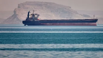 Trump Halts U.S. Mission in Strait of Hormuz Amid Iran Negotiations