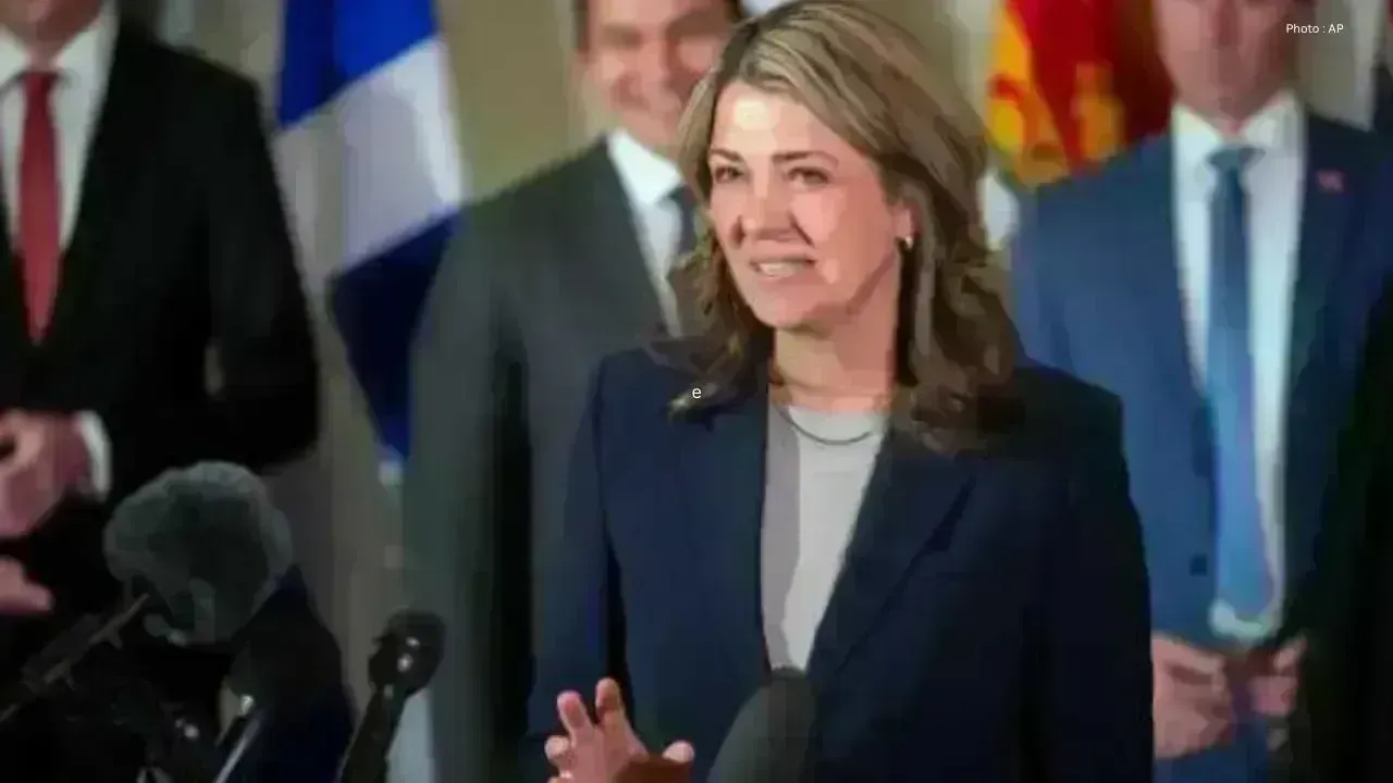 Alberta's Premier Smith Responds to UCP's Engagement with Separatist Group